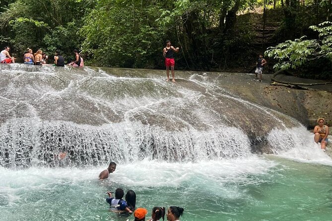 27 Pools of Damajagua Jumps and Slides in the Jungle - From 8:00 am start to the canyon top: what the jungle hike is really like