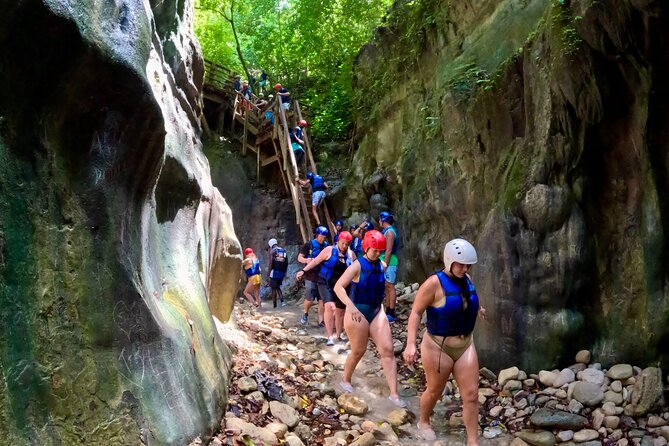 7 waterfalls+typical food - Food, photo packages, and what to do with your phone and money
