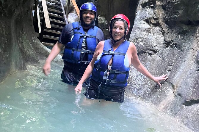 Adventure in the Damajagua Falls - Lunch after the falls: fueling up without complicating your day