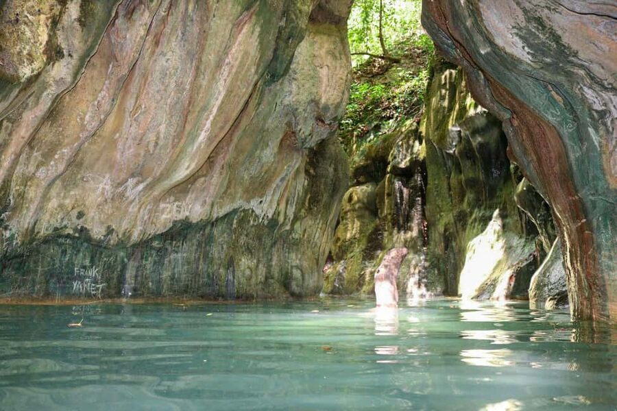 Amber Cove/Taino Bay: 7 Waterfall Tour with Swimming & Lunch - Damajagua 7 Waterfalls: a Puerto Plata excursion with real water moves