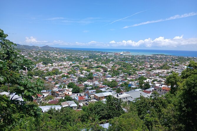 Best Puerto Plata City Tour - La Puntilla on the Malecón: Sea Breeze and a Scenic Reset