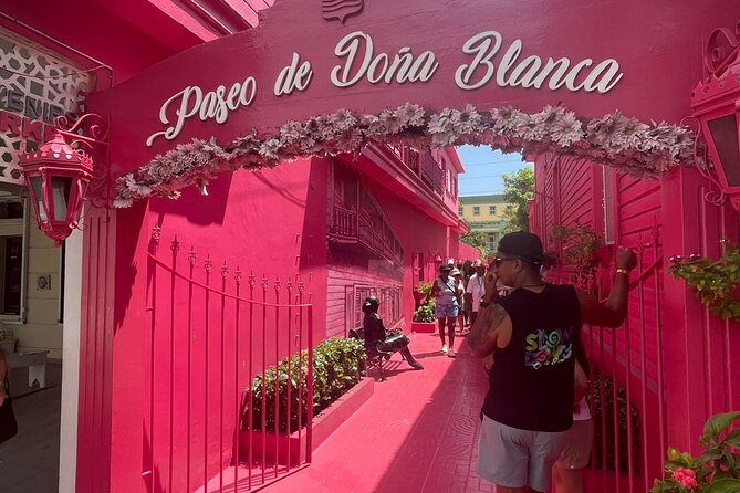 Combo : Damajagua Waterfalls and City Tour with Dominican Lunch - Dominican lunch: the smart reset between city and water