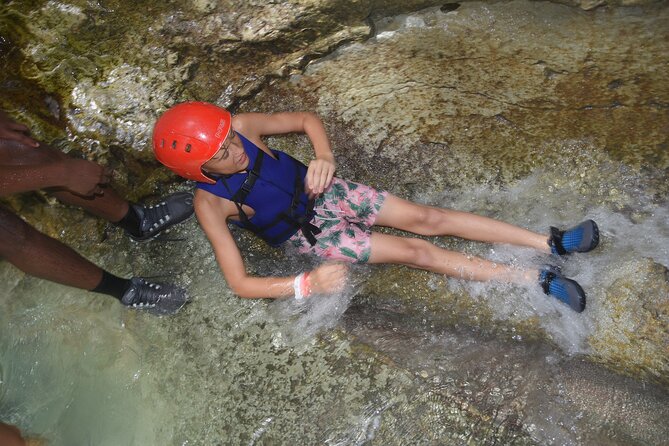 Excursion in Damajagua's 7 Waterfalls With Food Included DR! - Lunch, timing, and how long the day really takes