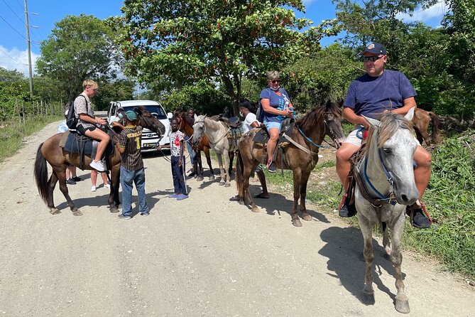 Horseback riding tours from amber cove & Taino bay port silver - Plantation Visits: Seeing the Real Puerto Plata Side