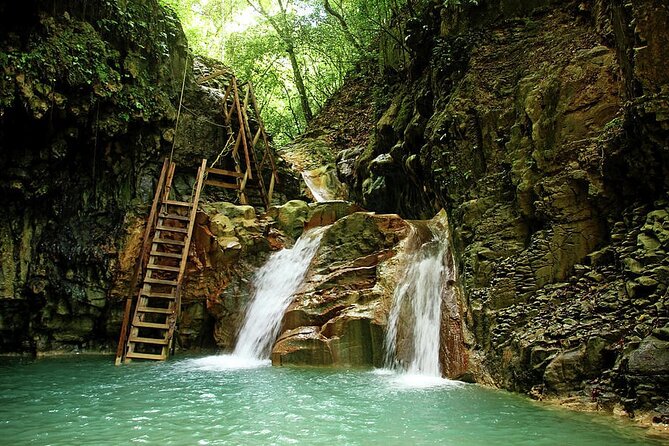 Hotels - Airbnb & villas pick up - WATERFALLS OF DAMAJAGUA - Inside the falls complex: swim, slide, pools, caves, and jump spots