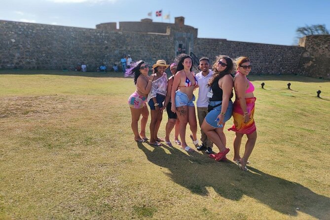 Interaction with Monkey Tour & city tour in Puerto Plata - Malecón boulevard: an easy win near the end