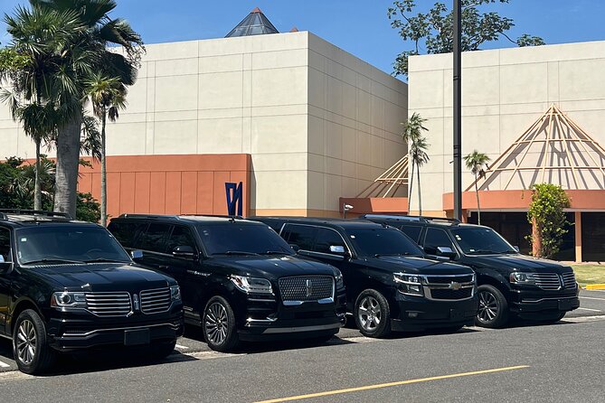 Luxury transportation Service Santiago to Puerto Plata - Inside the Lincoln, Cadillac, or Suburban: comfort you can feel right away