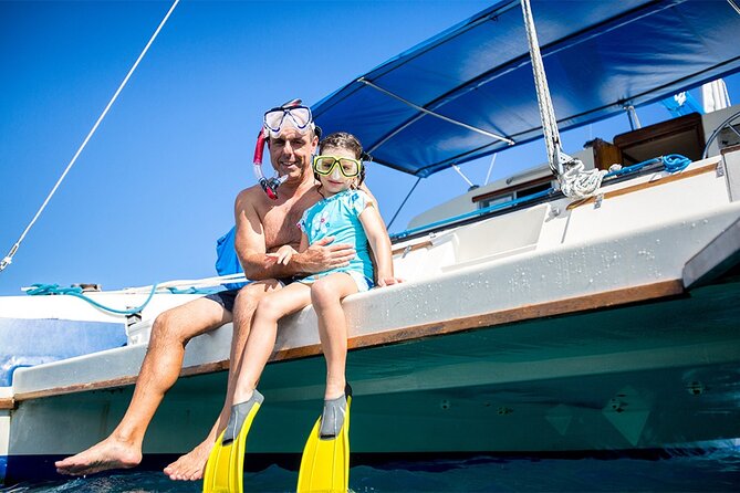 Private Boat for groups up to 15 people with jacuzzi and Lunch - BBQ Lunch and Open Bar: Eating Without Killing the Day