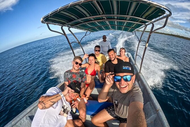 Private Boat for groups up to 15 people with jacuzzi and Lunch - Price and Value for Up to 15: When Private Makes Sense