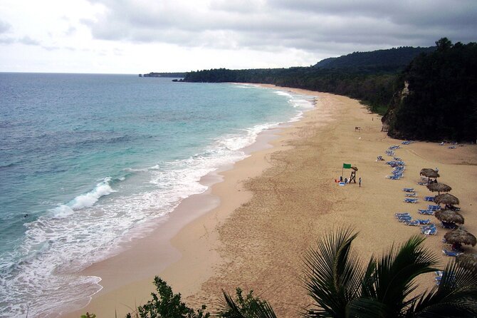 Private Full Day Beach Tour in Puerto Plata - Stop 1 in the Rio San Juan area: cacao and a quick chocolate factory visit