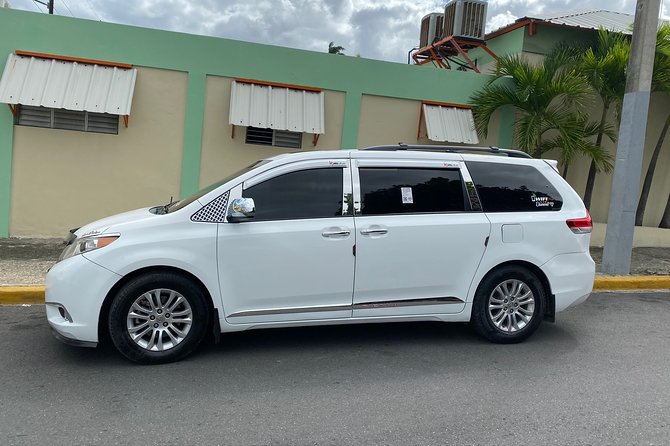 Private Santiago AirPort transportation to Puerto Plata or Sosua ect - Meet-up done right: the name sign, the flight details, and faster sanity