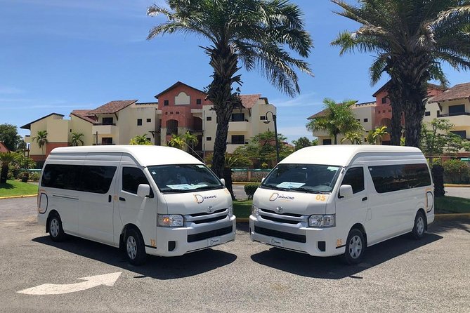 Private Transfer between Santiago Airport and Puerto Plata - Meeting Your Driver at Santiago Municipal Airport (and not playing guessing games)
