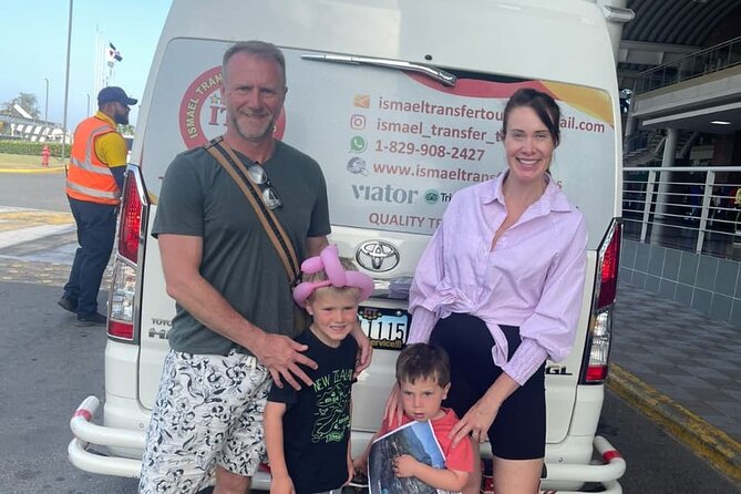 Private transfer Santiago STI Airport to hotels in PuertoPlata - Inside the Vehicle: A/C, Wi‑Fi, and Drinks from the Start