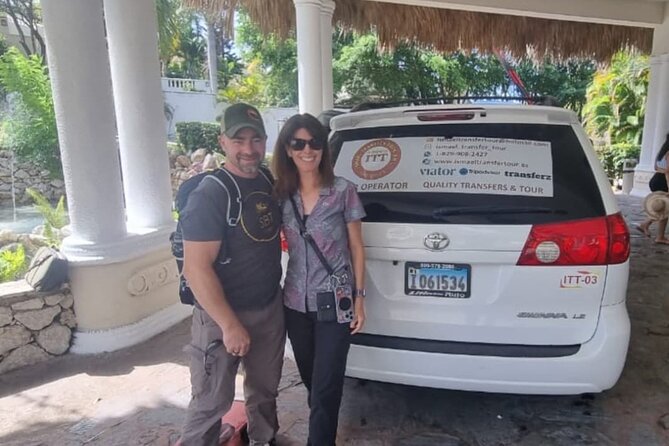 Private transfer Santiago STI Airport to hotels in PuertoPlata - Drinks Included: A Fun Touch, Not a Party Bus