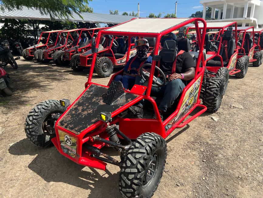 Puerto Plata: Buggy for 2 Excursion - Getting to the start: pickup that keeps things moving