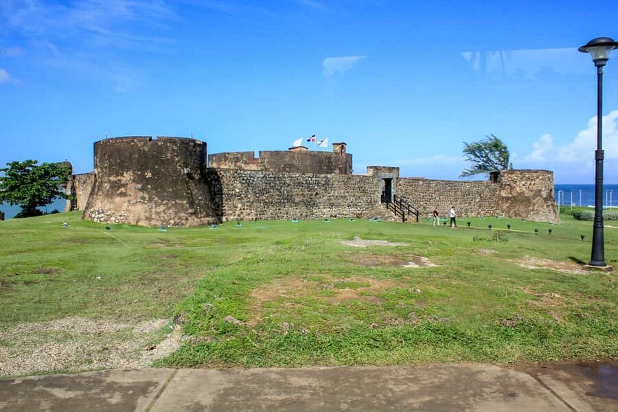 Puerto Plata City Tour and Cable Car Ride - Fuerte San Felipe on the Bahia Peninsula: Colonial Fortified Reality