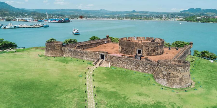 Puerto Plata: City tour through the historic old town - Pink Paseo de Doña Blanca, Umbrella Street, and Independence Park