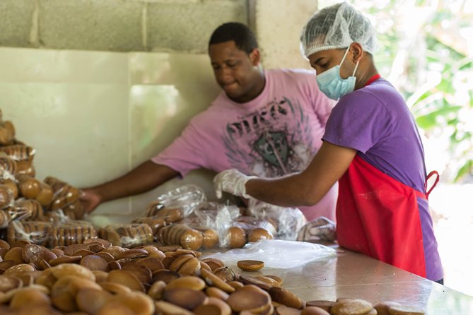 Puerto Plata: Escapada Cultural Tour in Puerto Plata - Imbert Cheese Factory: A Traditional Family Stop Plus Park Time