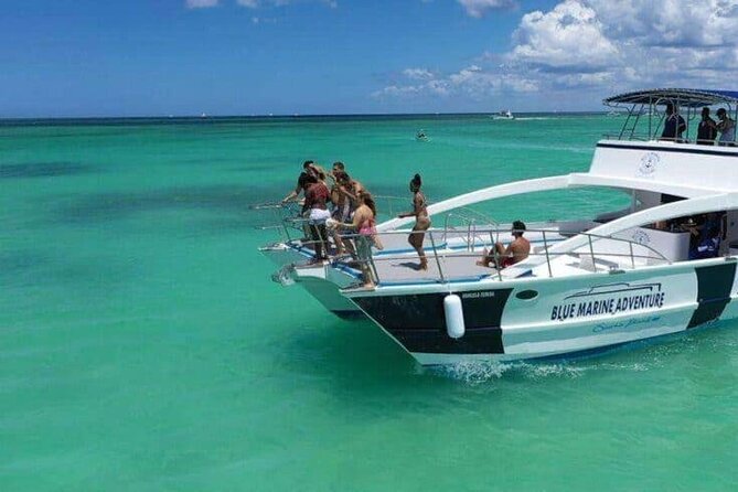 Puerto Plata Private Party Boat and Snorkeling Adventure - The Crew and Entertainment: Helpful People, Dancing Energy, and a Photographer Option
