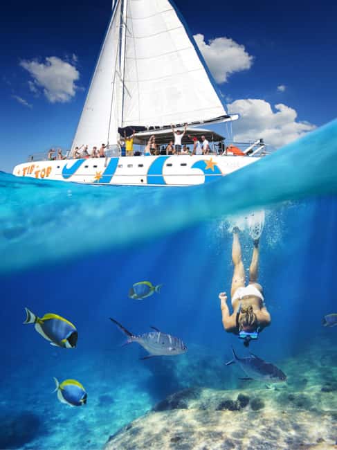 Puerto Plata: Sosúa Catamaran Day Trip with Lunch and Drinks - Getting There: Hotel Pickup and What to Bring