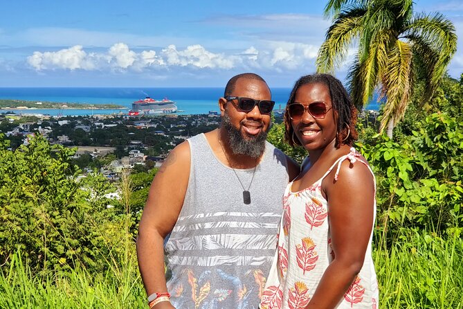 Puerto Plata VIP: The Exclusive E&J City Tour - El Manguito: The Local Food Stop That Makes the Day Feel Real