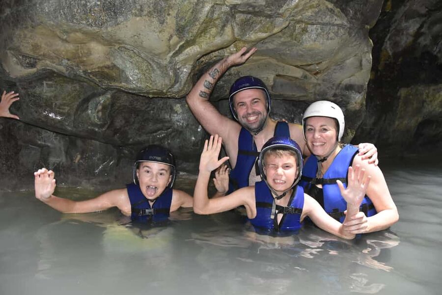 Short Excursions City Tour and 27 Waterfall Damajagua - Group size and guide attention: why “up to 15” feels good