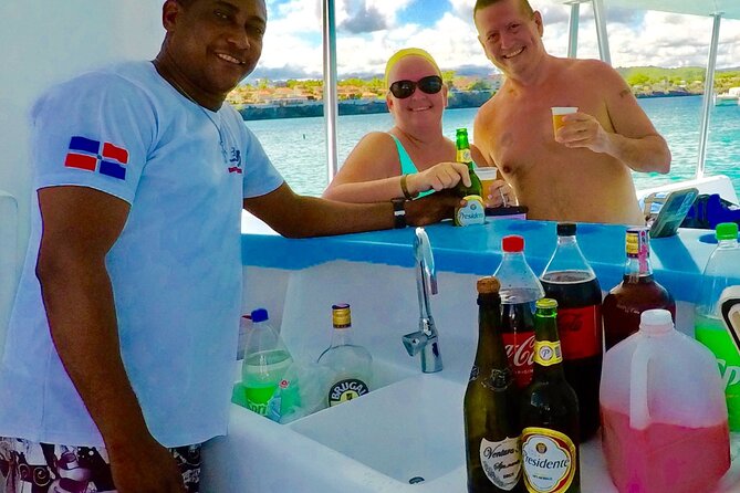 VIP Fascinating Boat Ride & Snorkeling at Sosua Bay - Stop 1 near Sosua Beach: fish-feeding and a guided warm-up